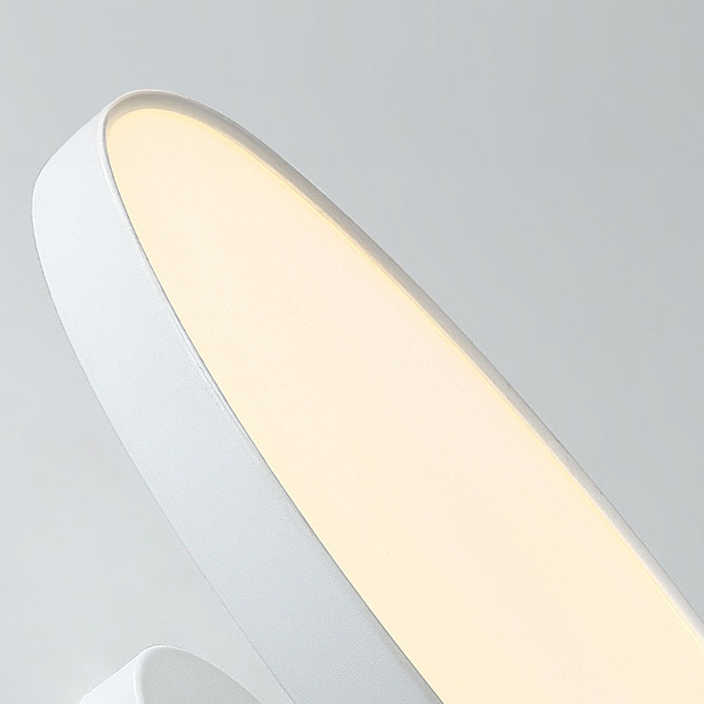 Novus | Contemporary Round Flush Mount Ceiling Light with Flat Panel