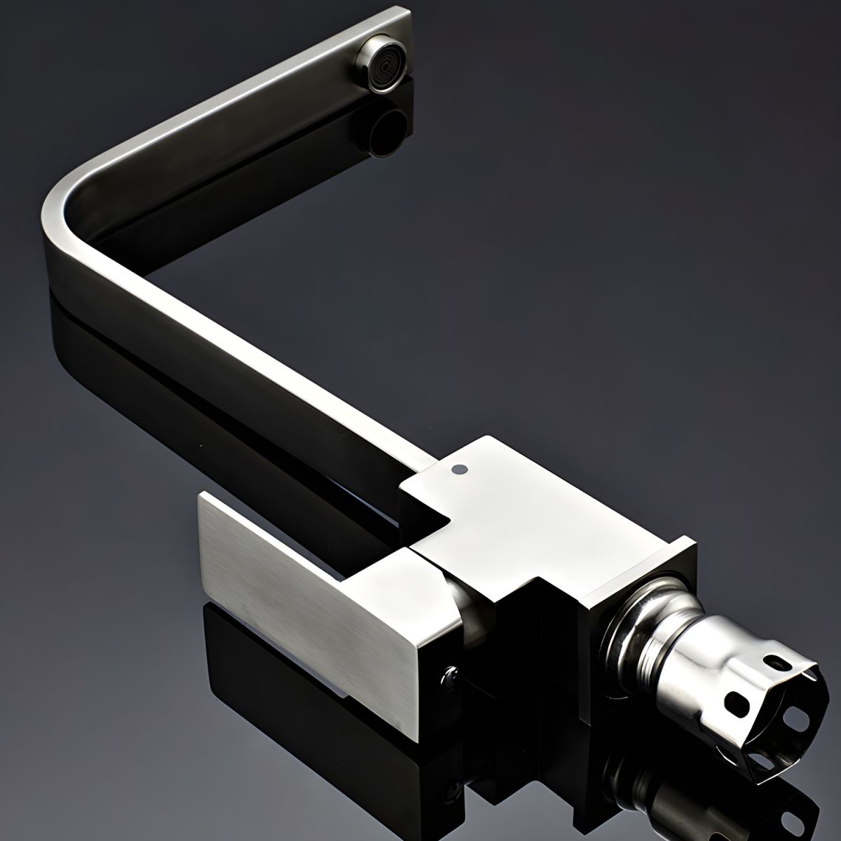 Aerisord | Modern L-Shaped Swivel Spout Kitchen Sink Mixer Tap