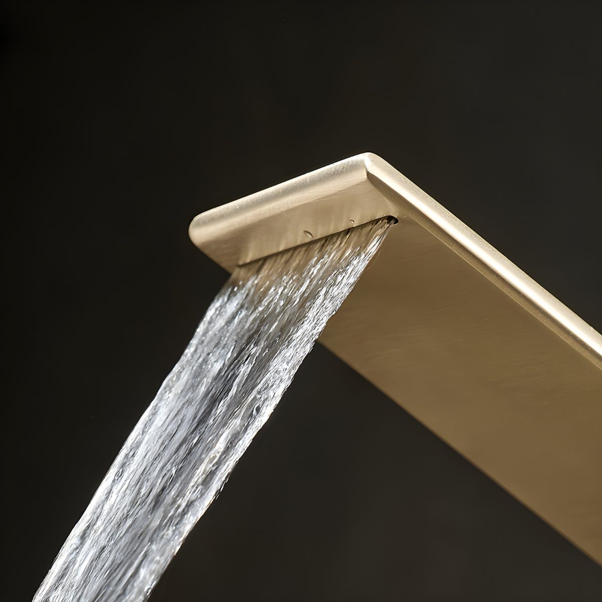 Eldvalla | Modern Cuboid Silhouette Single Lever Bathroom Sink Tap
