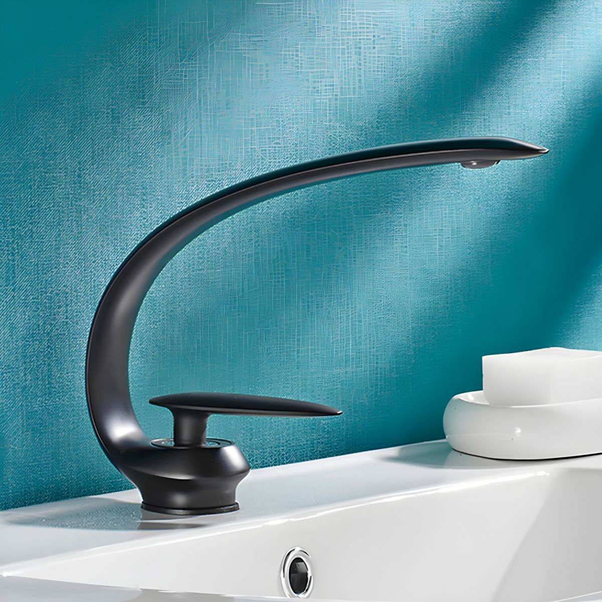 Solvarka | Modern Arched Silhouette Single Lever Bathroom Sink Tap