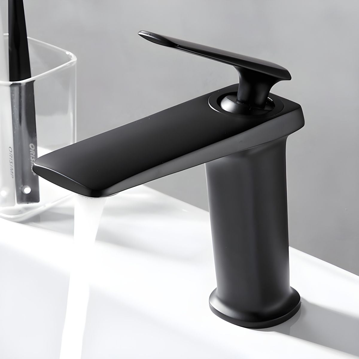 Juvandis | Modern Cuboid Profile Single Lever Bathroom Basin Tap
