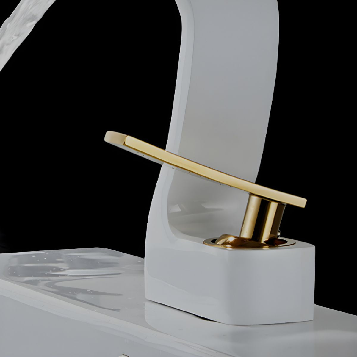 Sylvake | Modern Arched Silhouette Centerset Lever Handle Bathroom Sink Tap