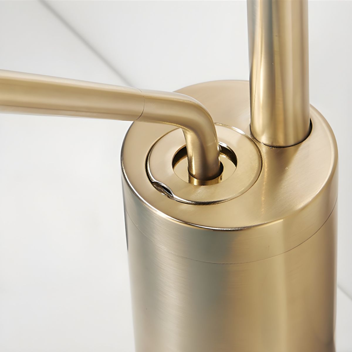 Lyvorne | Modern Circular Swivel Spout Single Lever Vessel Bathroom Basin Tap