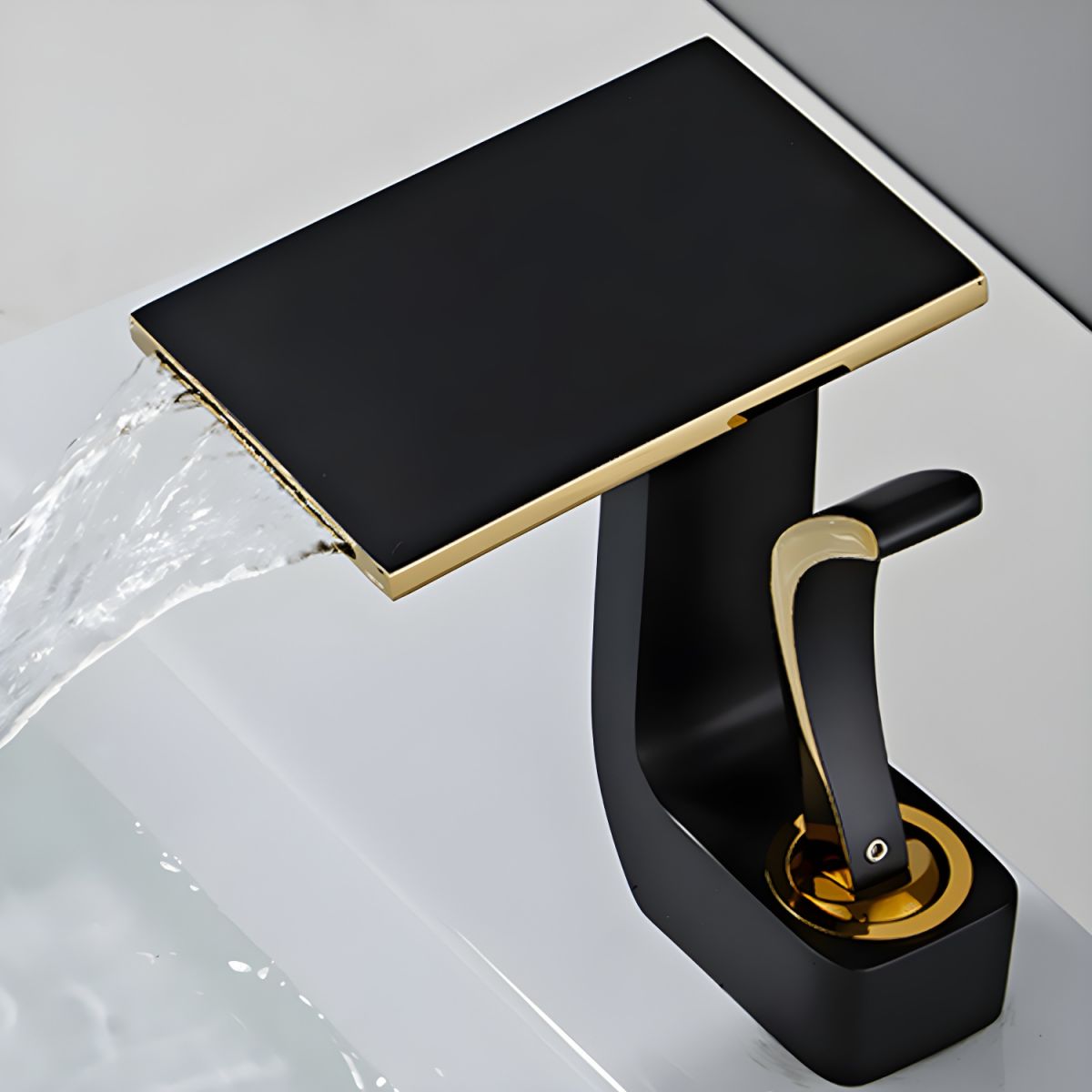 Elduvare | Modern Sloped Silhouette Spout Centerset Single Lever Bathroom Sink Tap