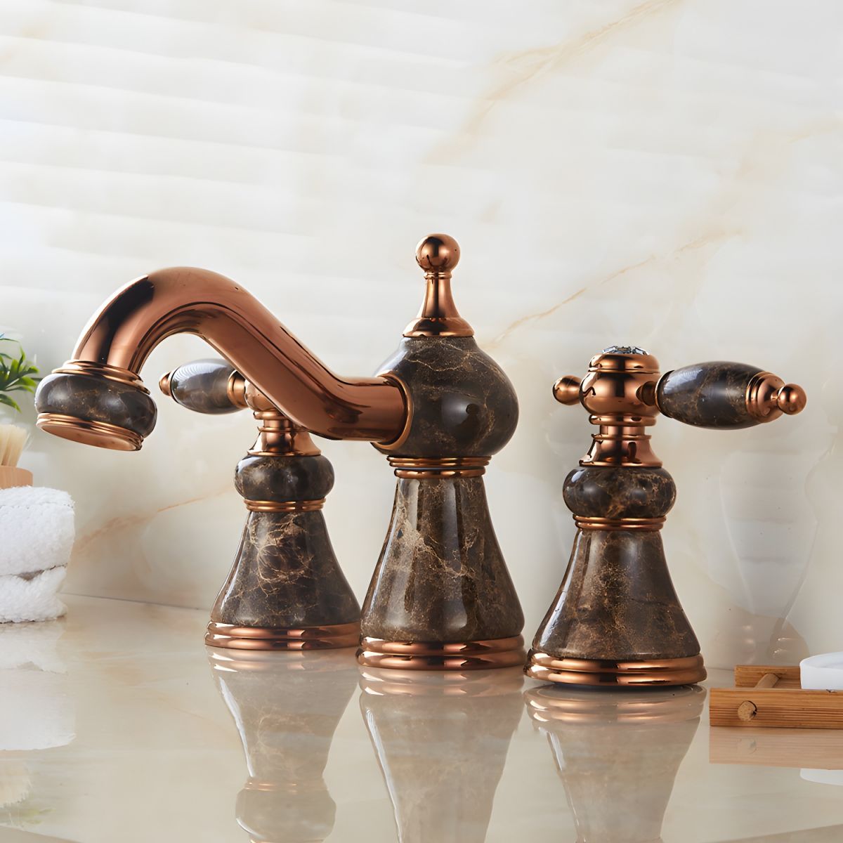 Huldrene | Elegant Arched Profile Widespread Bathroom Sink Tap