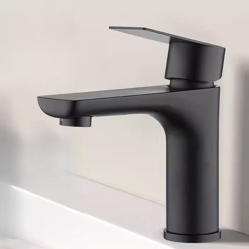 Jorvuen | Minimalist Low Arc Single Lever Kitchen Sink Mixer Tap