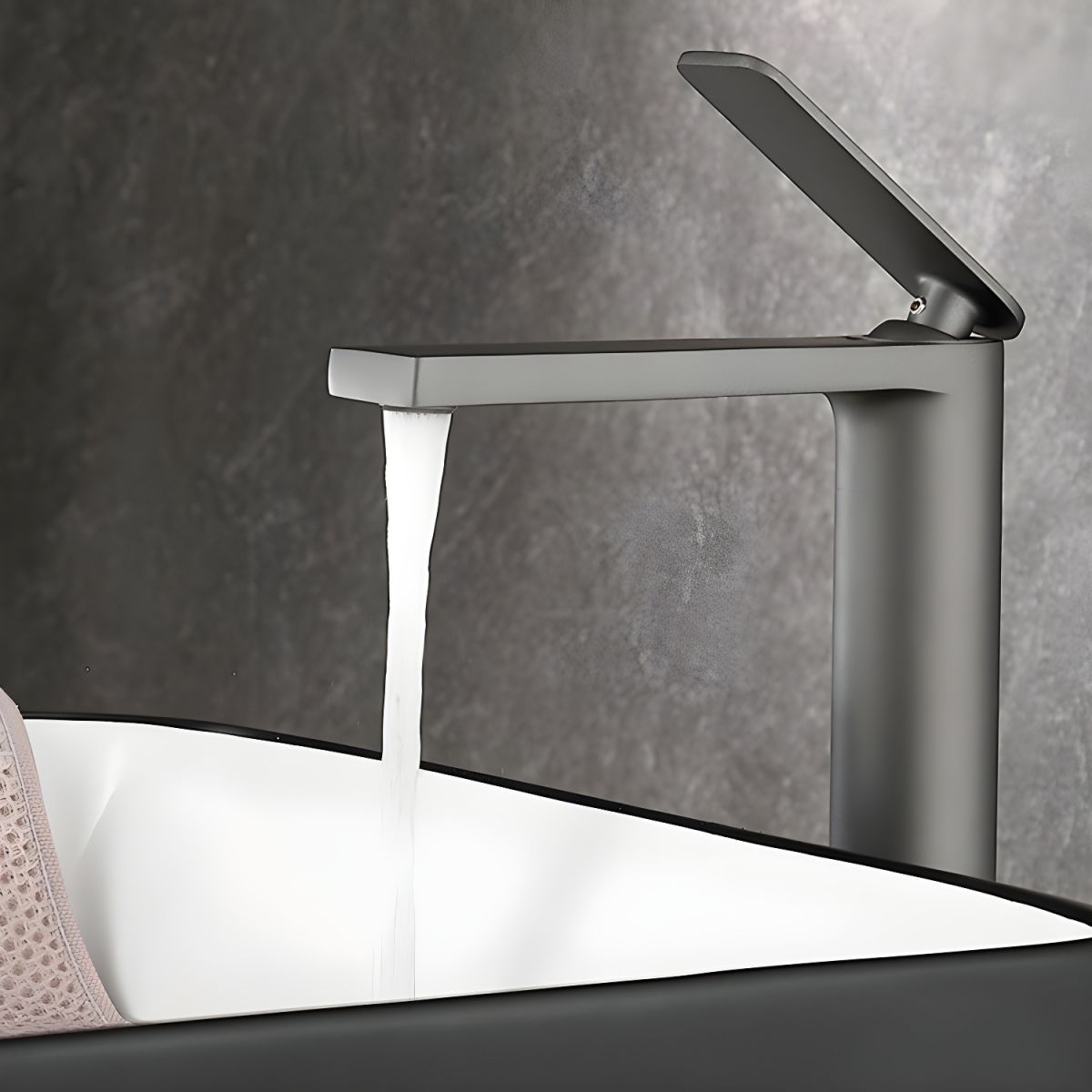 Juvandic | Modern Tapered Profile Cylindrical Vessel Bathroom Basin Tap