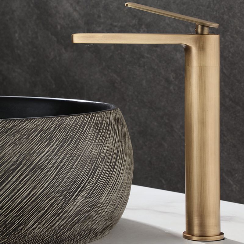 Sylvakia | Modern L-Shaped Single Lever Bathroom Sink Tap