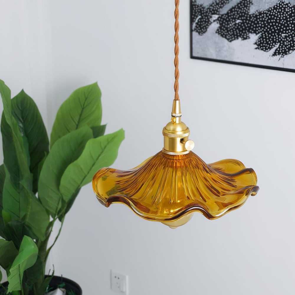 Floria | Elegant Hibiscus Flower Shaped Fluted Glass Pendant Light