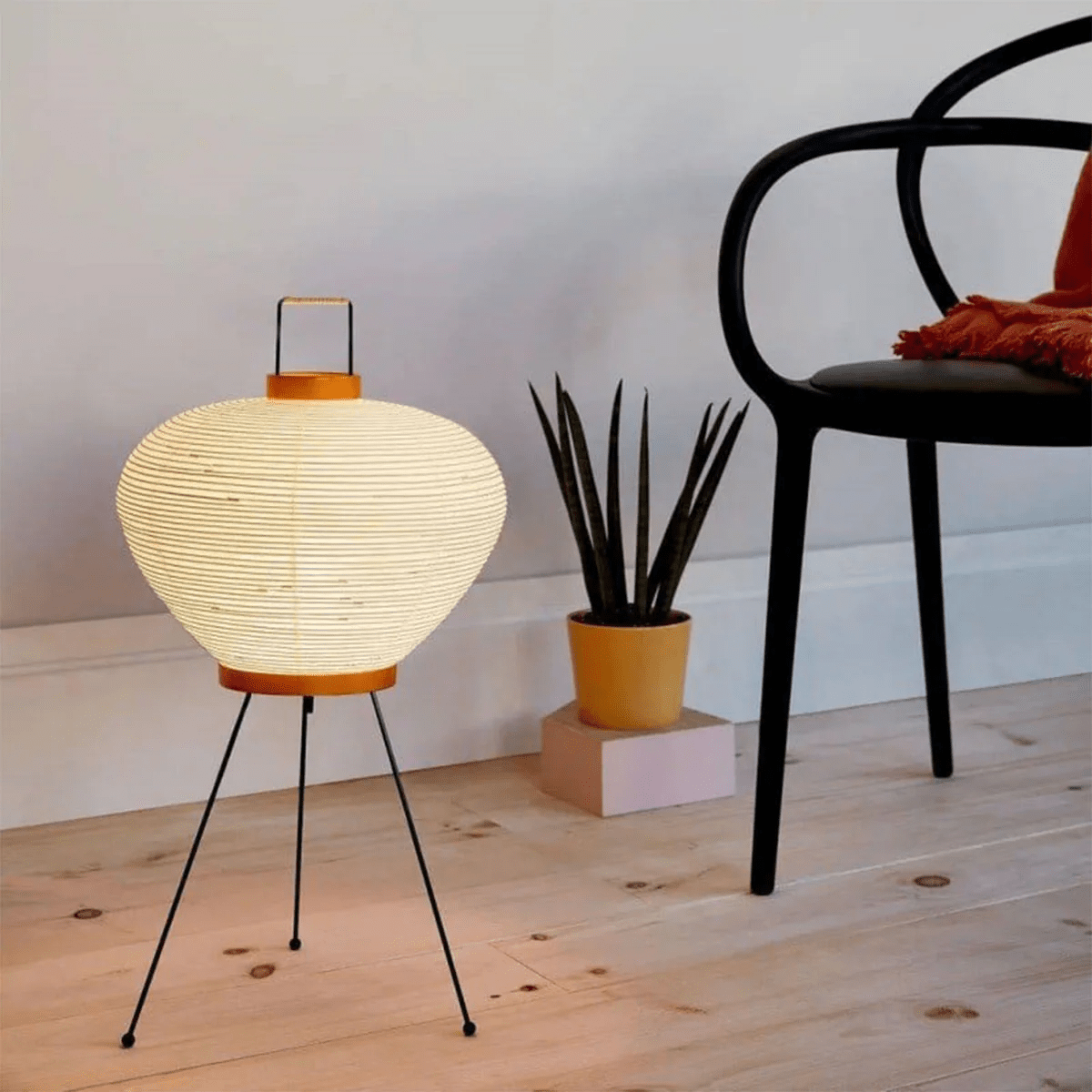 Kryntaleo | Japanese Ribbed Bamboo Silhouette Oriental Accent Table Lamp