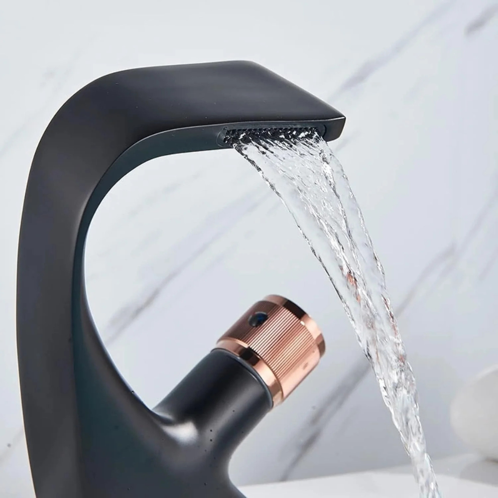 Cascata | Modern Waterfall Bathroom Basin Mixer Tap with Single Handle Control