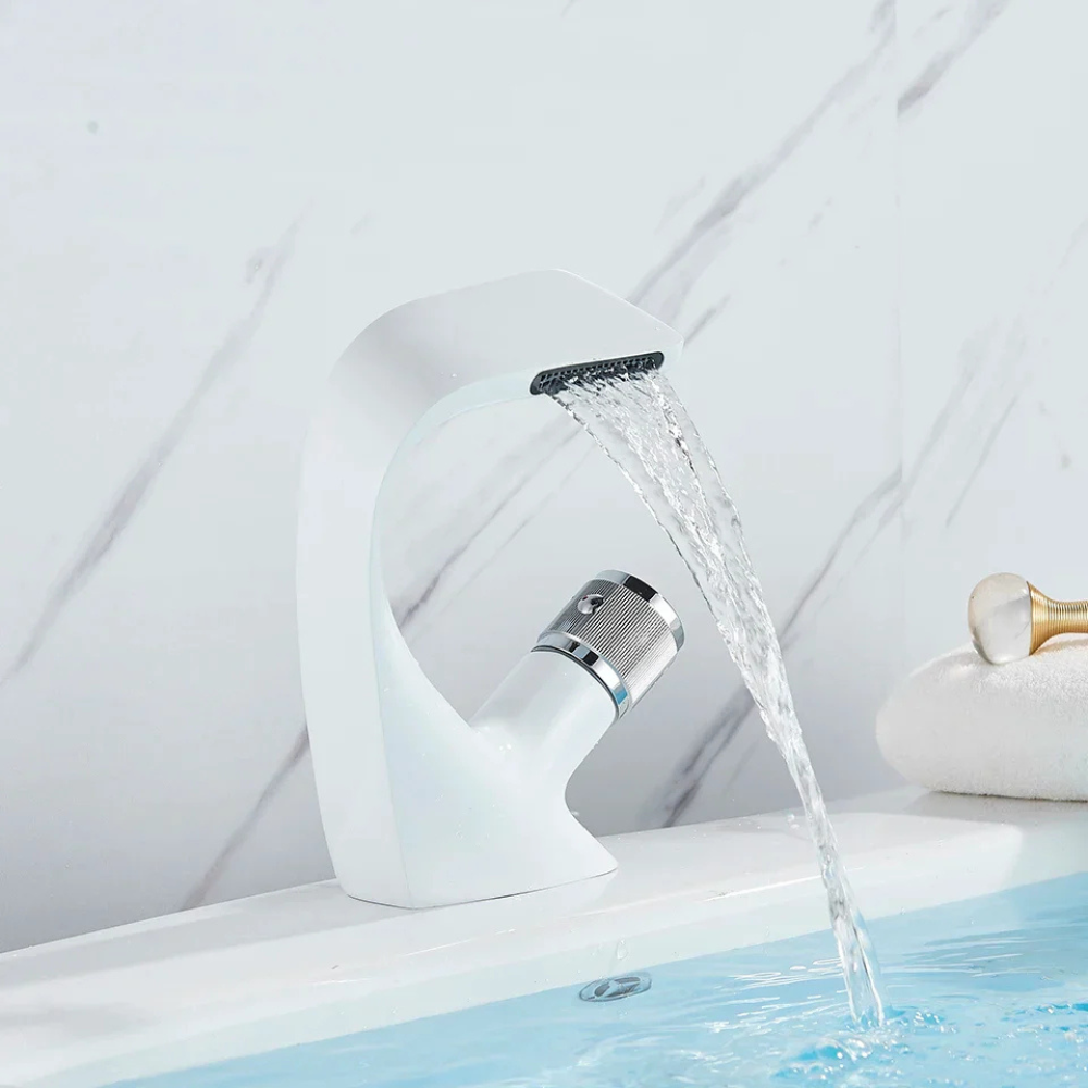 Cascata | Modern Waterfall Bathroom Basin Mixer Tap with Single Handle Control