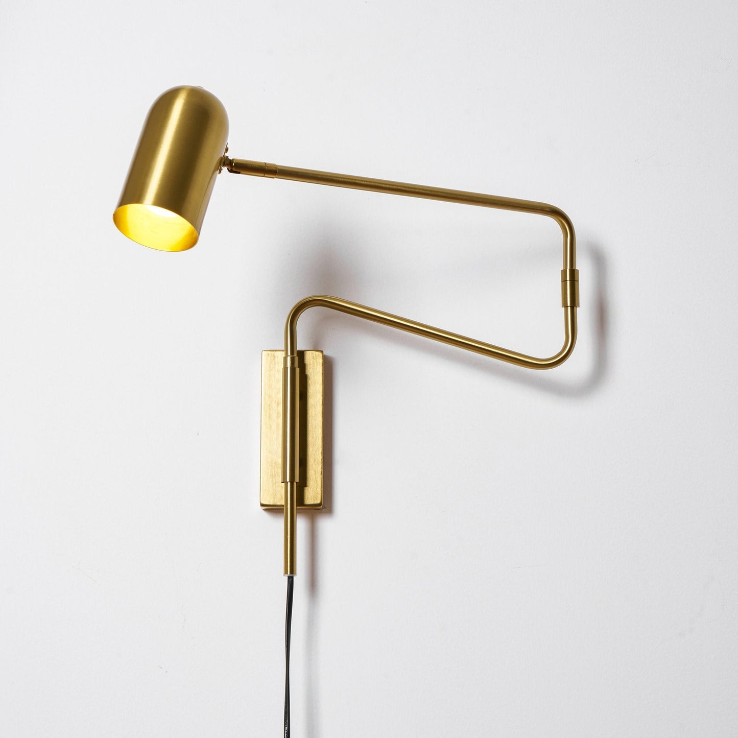Kelsigore | Minimalist Swing Arm Rotatable Geometric Functional Wall Light
