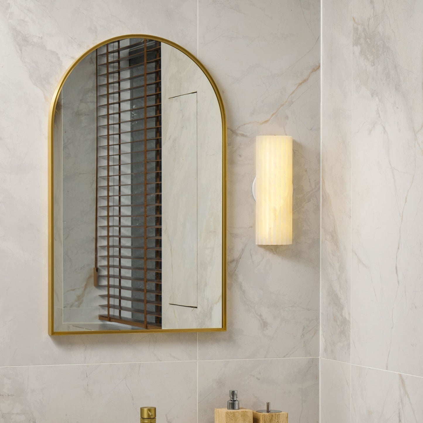 Orcari | Elegant Rectangular Alabaster Stone Wall Light