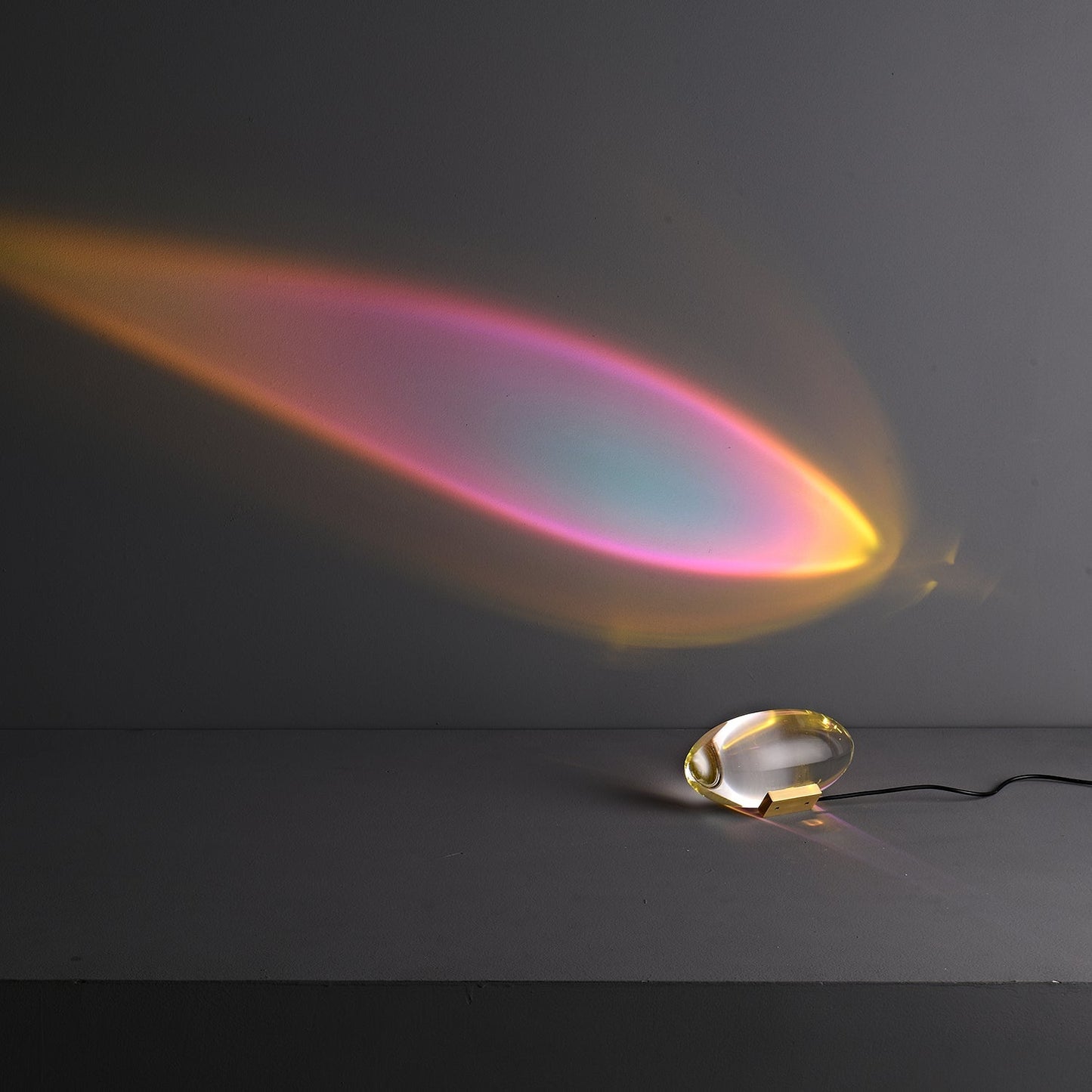 Vaelenoe | Sculptural Oval Crystal Stone Table Lamp