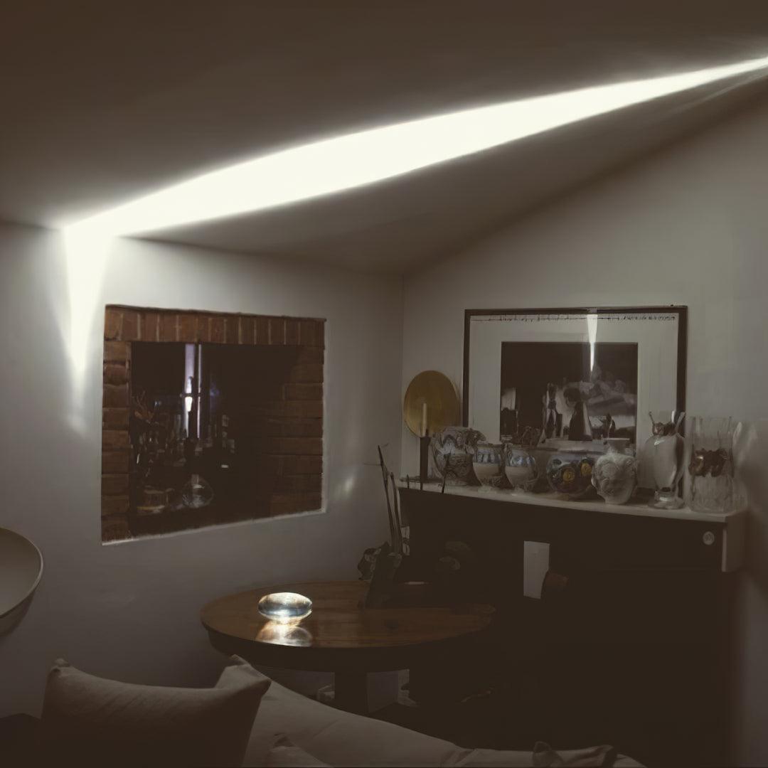 Vaelenoe | Sculptural Oval Crystal Stone Table Lamp