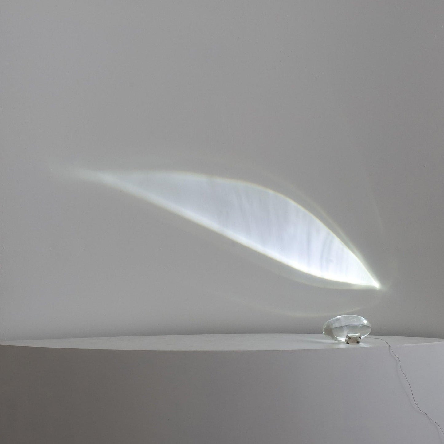 Vaelenoe | Sculptural Oval Crystal Stone Table Lamp