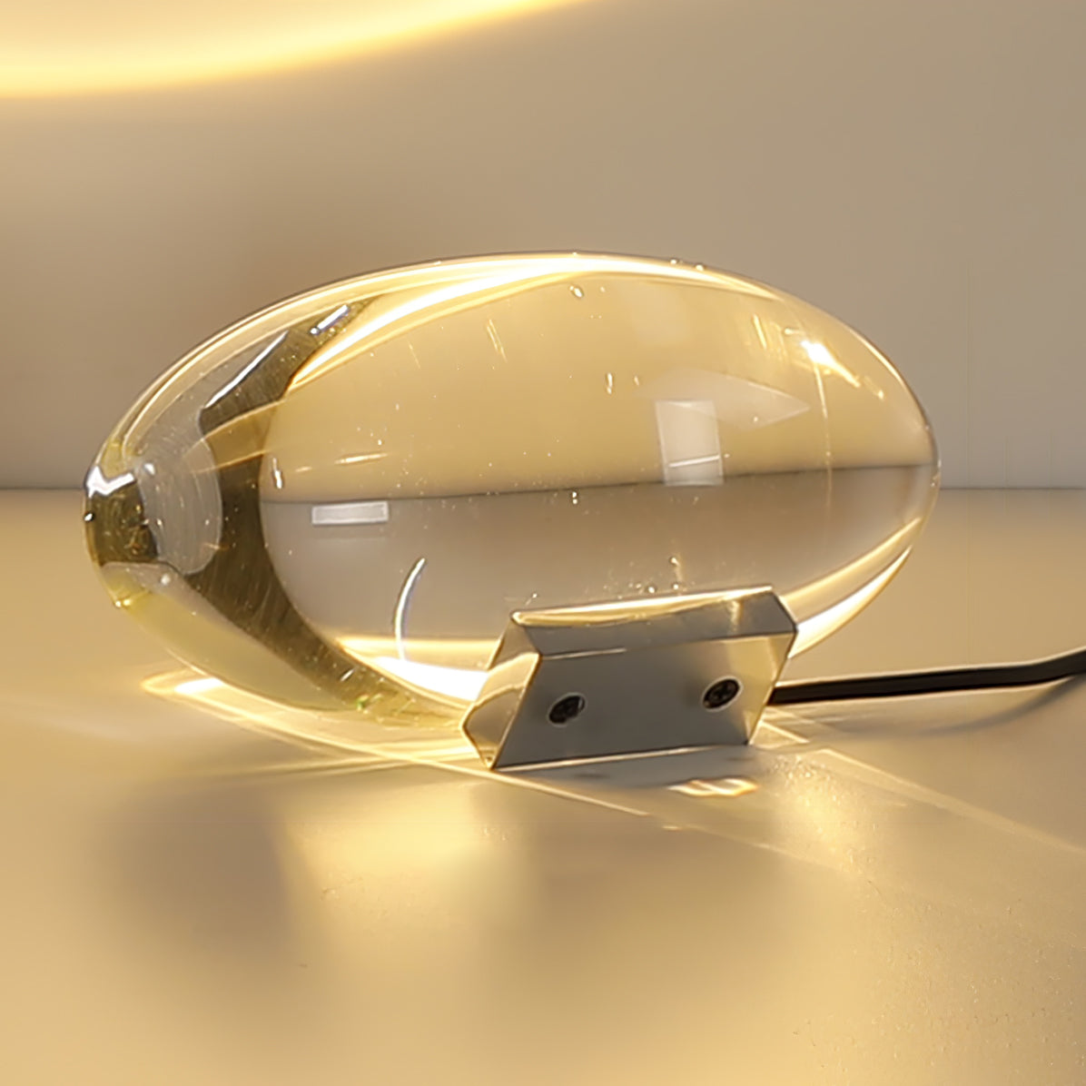 Vaelenoe | Sculptural Oval Crystal Stone Table Lamp