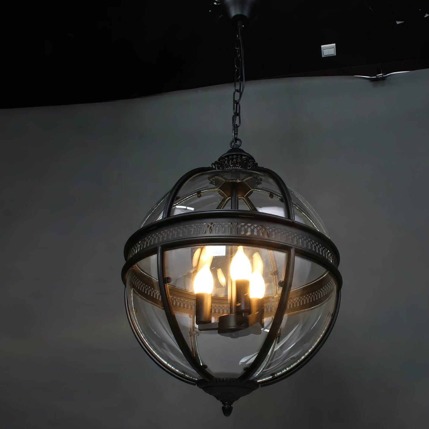Vinse | Vintage Spherical Transparent Glass Pendant Light