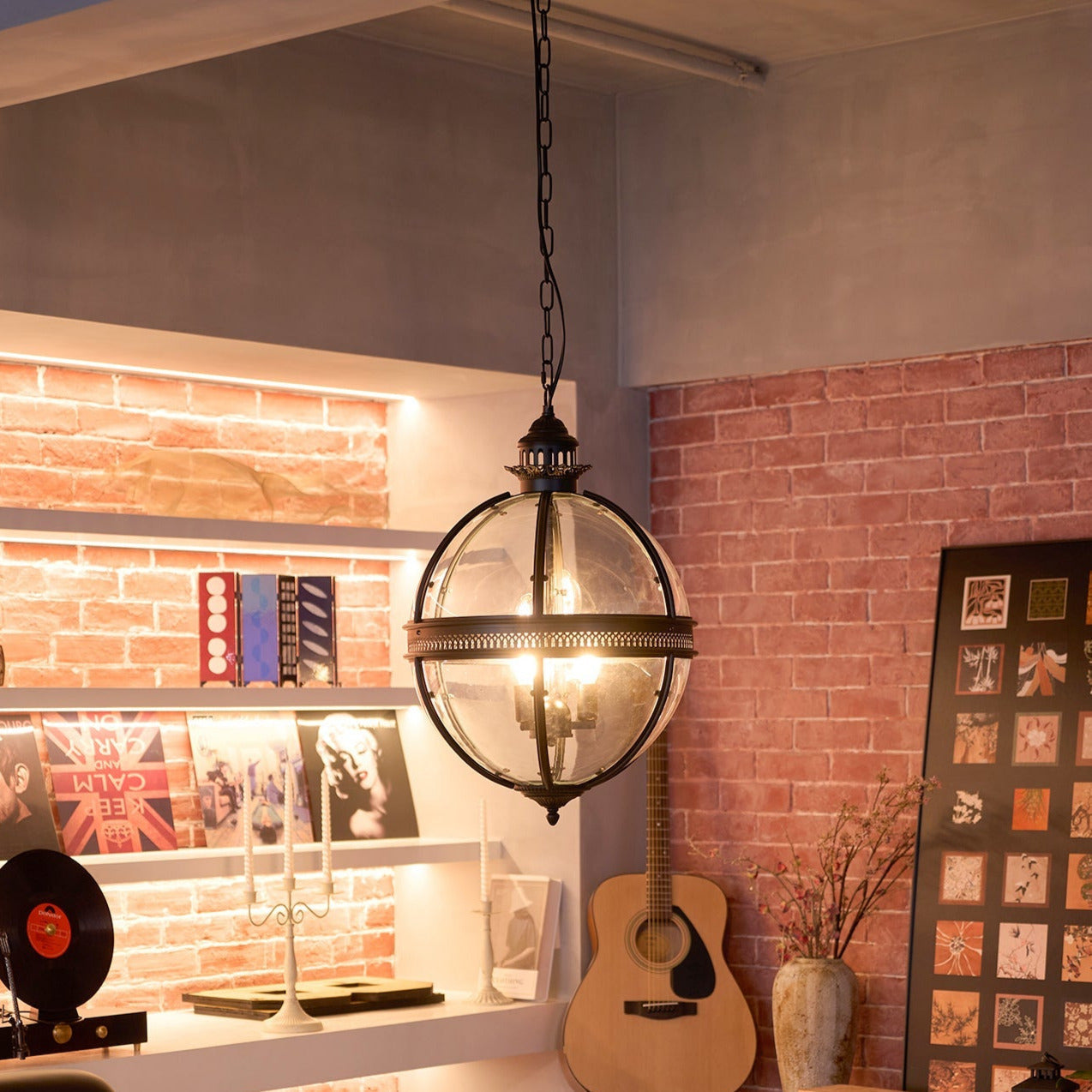 Vinse | Vintage Spherical Transparent Glass Pendant Light