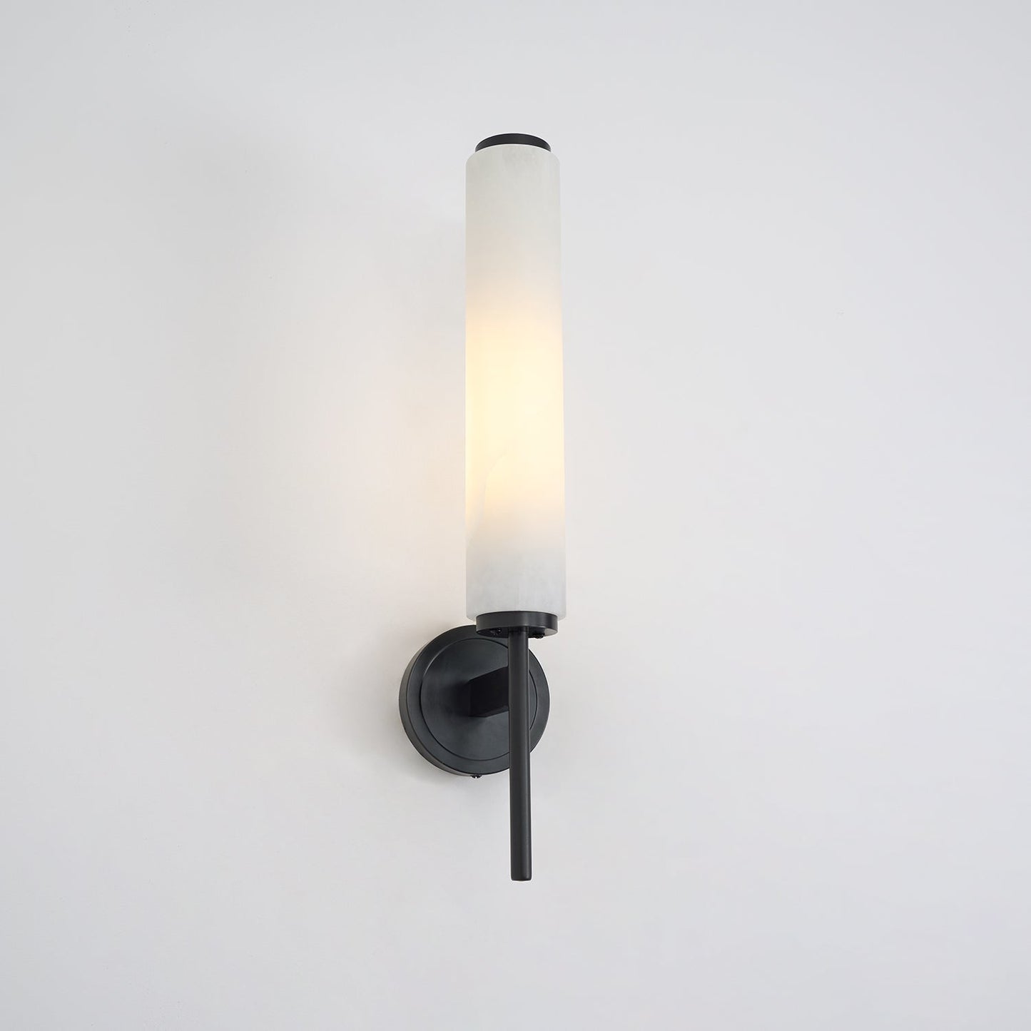 Kelsorim | Geometric Minimalist Alabaster Cylinder Wall Light