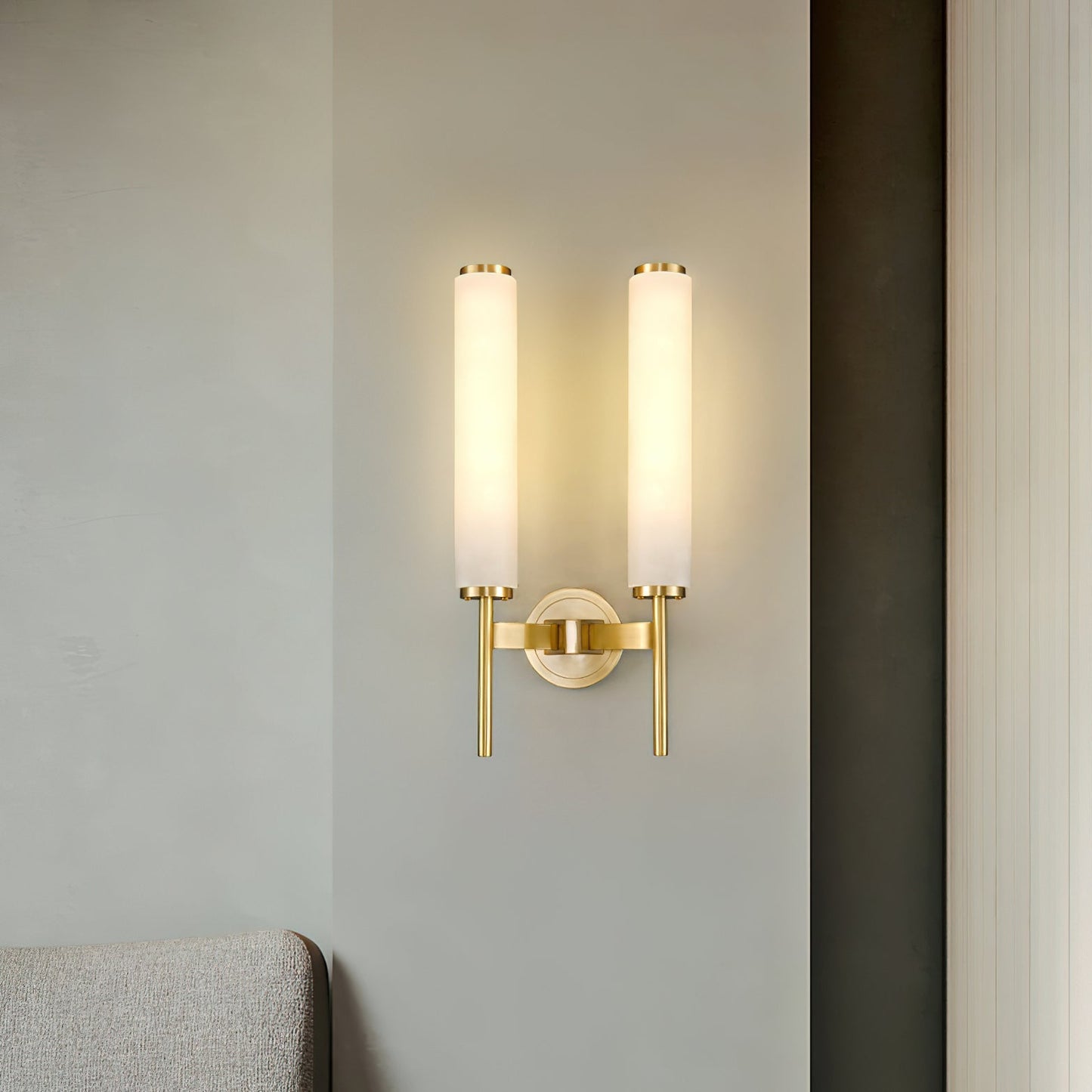 Kelsorim | Geometric Minimalist Alabaster Cylinder Wall Light