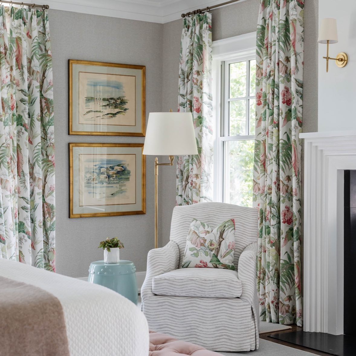 Edor | Elegant Antique Wall Light with White Tapered Linen Shade