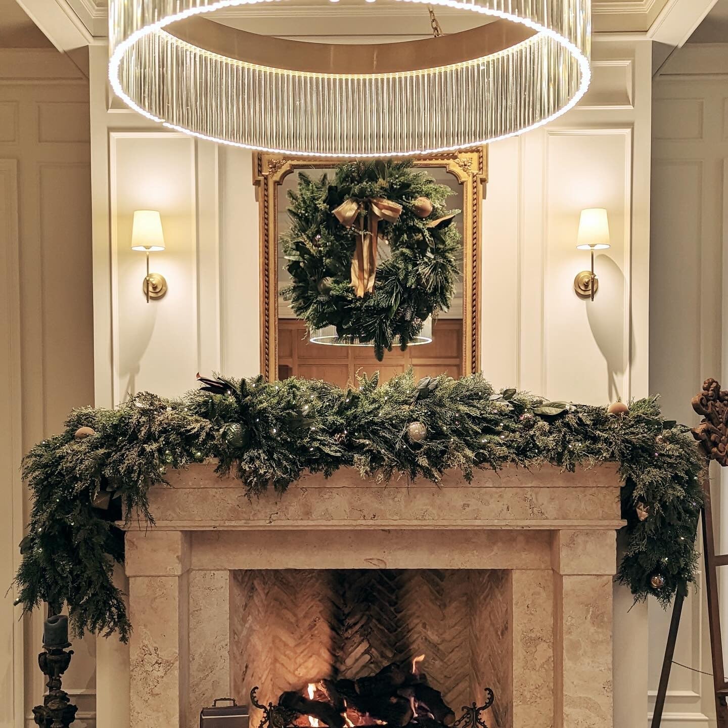 Edor | Elegant Antique Wall Light with White Tapered Linen Shade