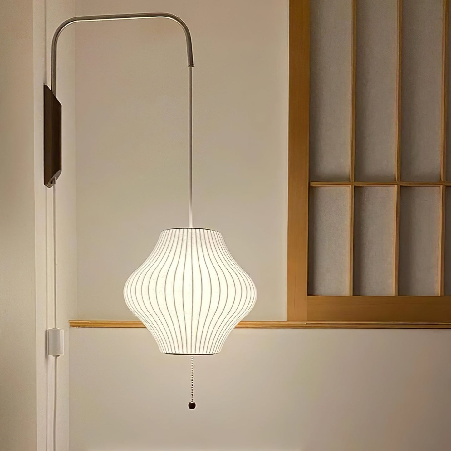 Kyntaroc | Retro Ribbed Silhouette Floating Globe Wall Light