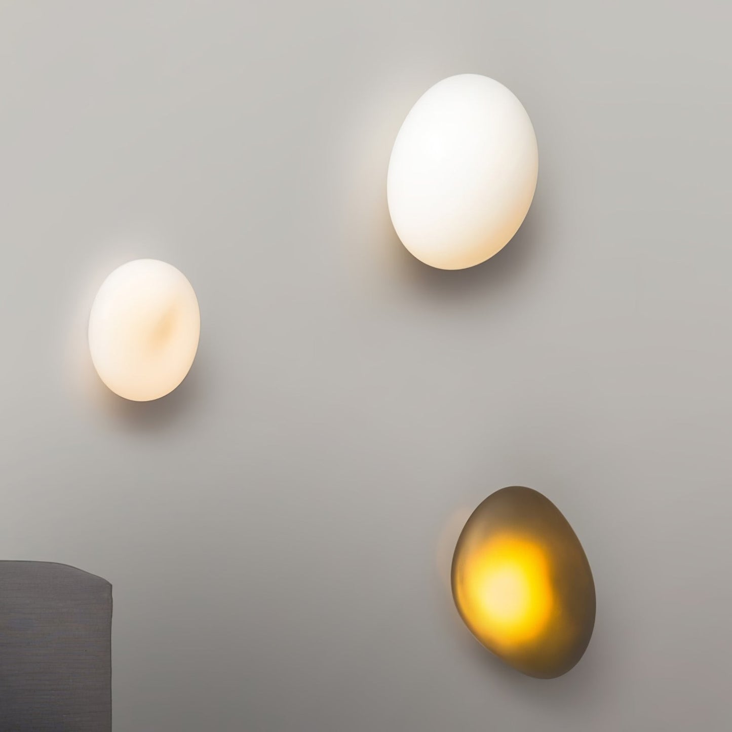 Caldrion | Hand Blown Glass Pebble Wall Light