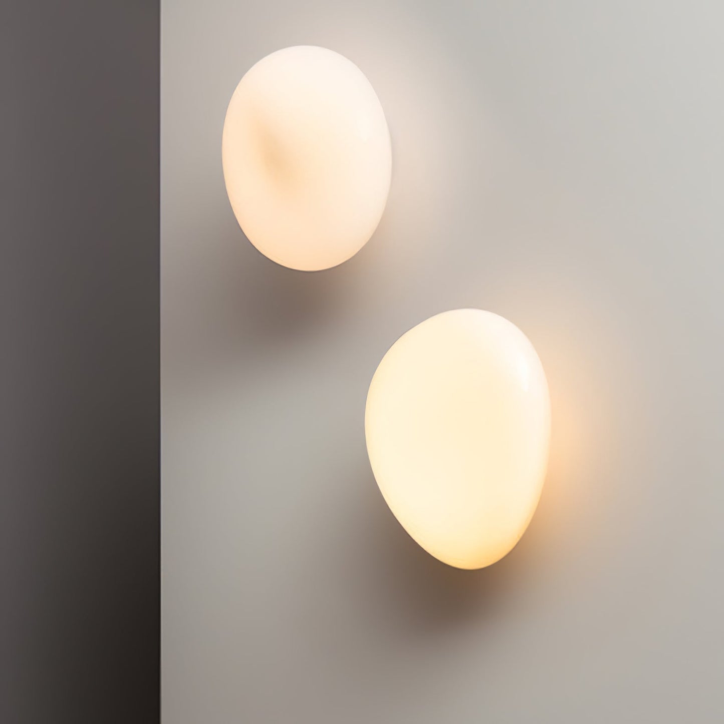 Caldrion | Hand Blown Glass Pebble Wall Light