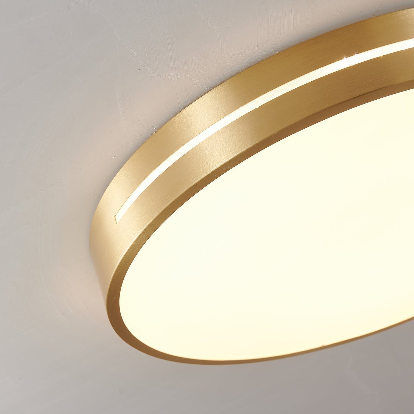 Isalun | Minimalist Brass Geometric Flush Mount Ceiling Light