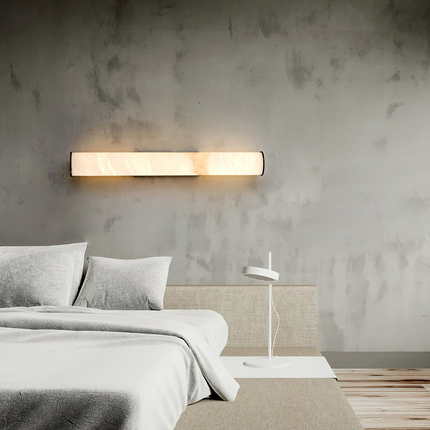 Aristhos | Minimalist Linear Alabaster and Brass Wall Light