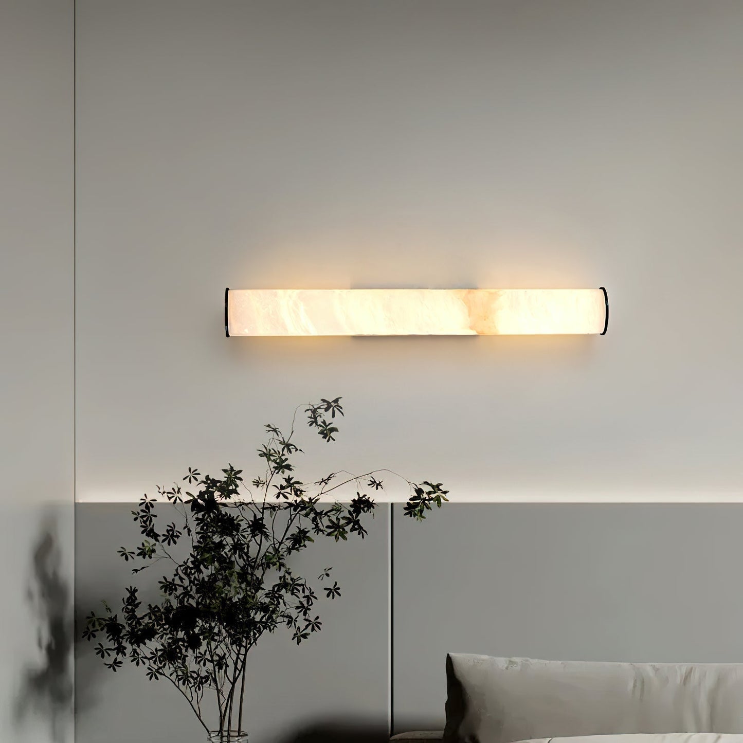 Aristhos | Minimalist Linear Alabaster and Brass Wall Light