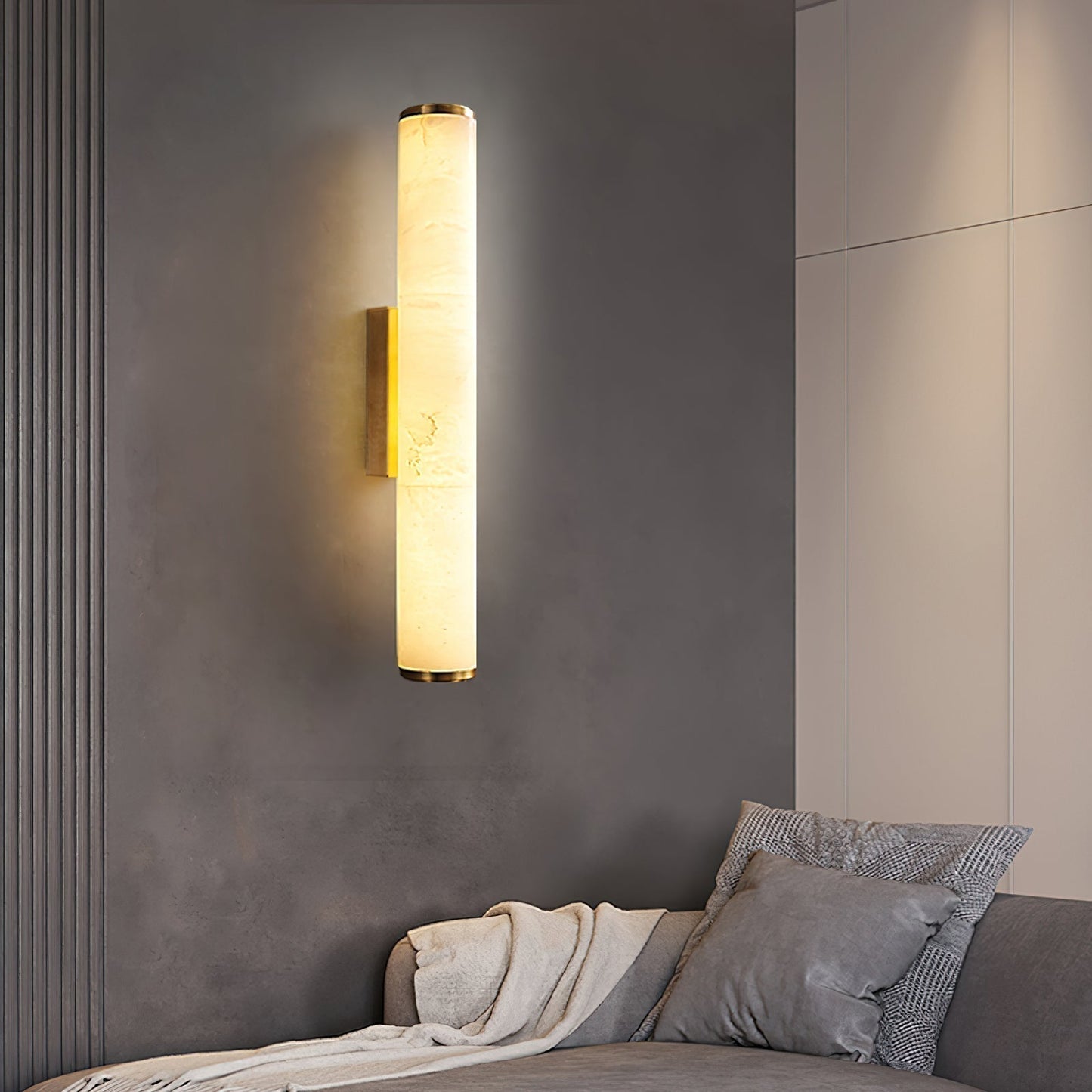 Aristhos | Minimalist Linear Alabaster and Brass Wall Light