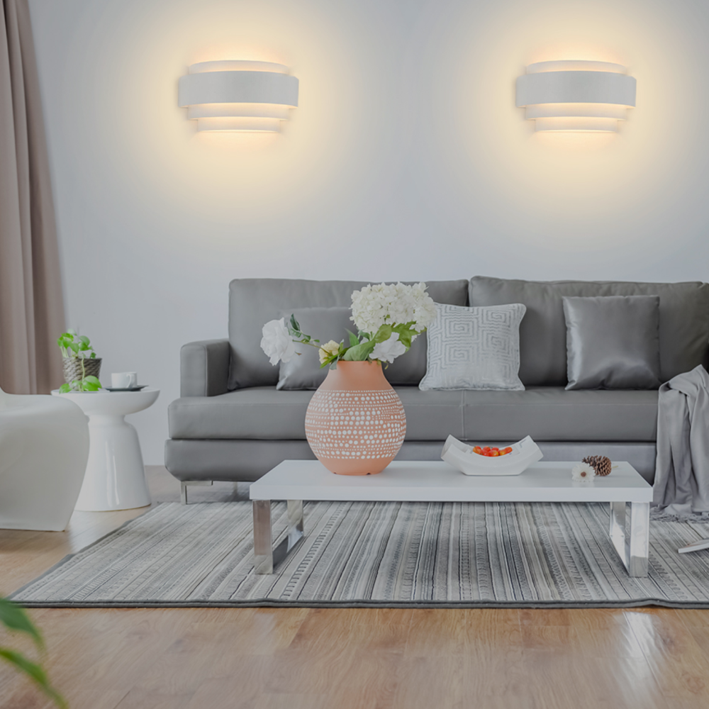 Cerythe | Curved Minimalist Metal Design Modern Wall Light