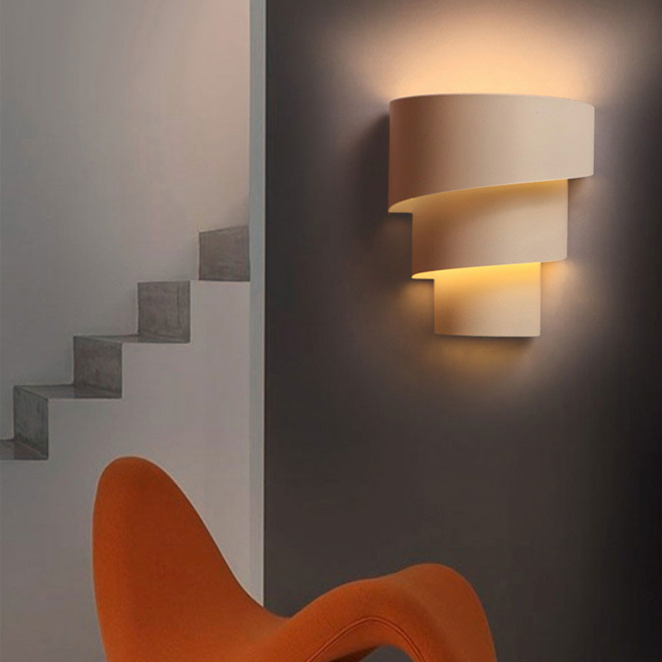 Cerythe | Curved Minimalist Metal Design Modern Wall Light