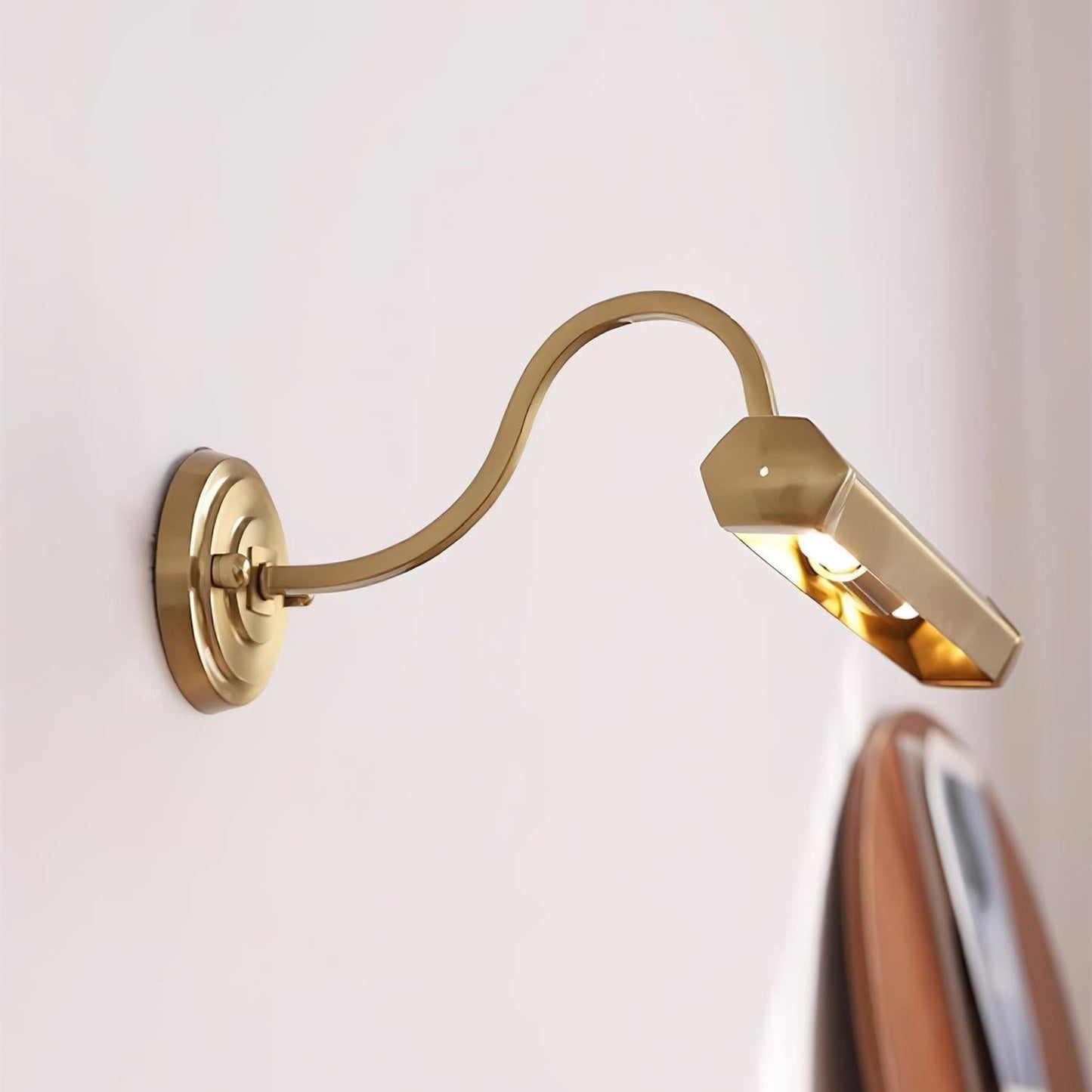 Aerisue | Luxury Sculptural Geometric Frame Accent Wall Light