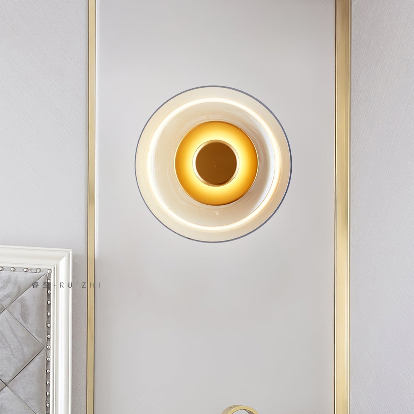 Luvia | Nordic Ribbed Glass Art Deco Wall Light