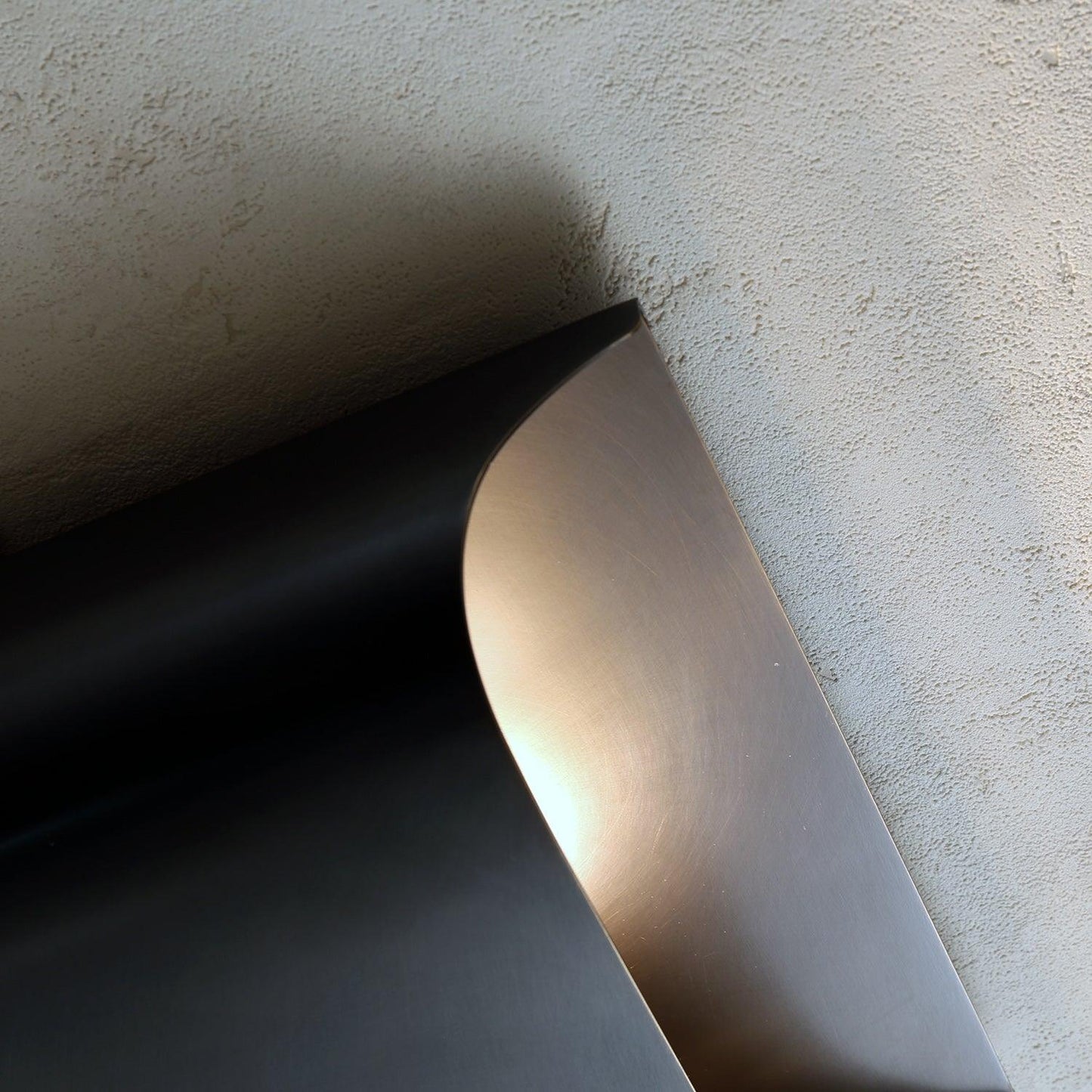 Kestrelon | Sleek Silhouette Geometric Brass Wall Light
