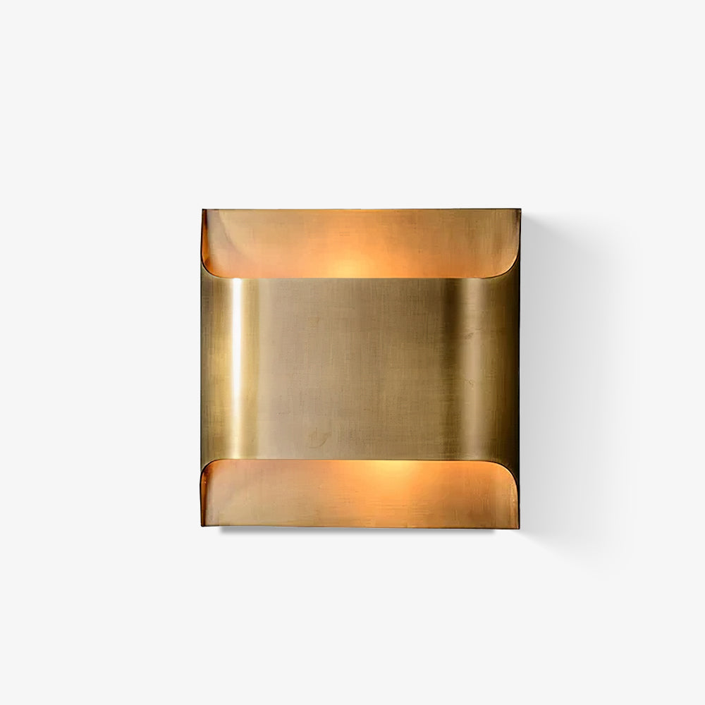 Kestrelon | Sleek Silhouette Geometric Brass Wall Light