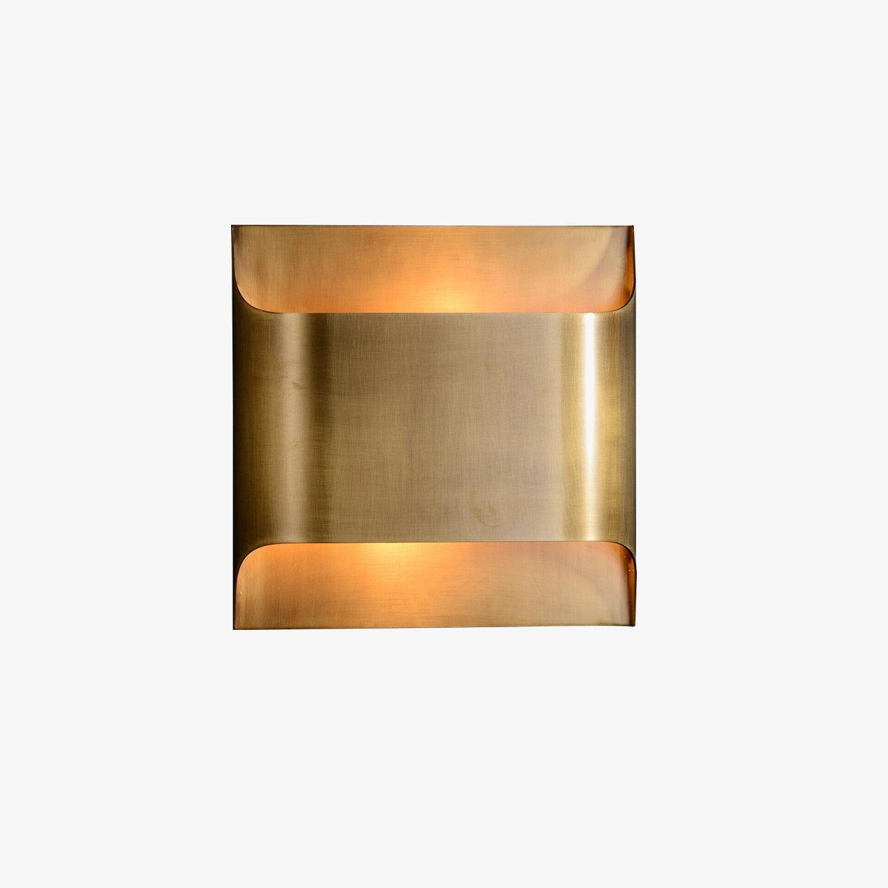 Kestrelon | Sleek Silhouette Geometric Brass Wall Light