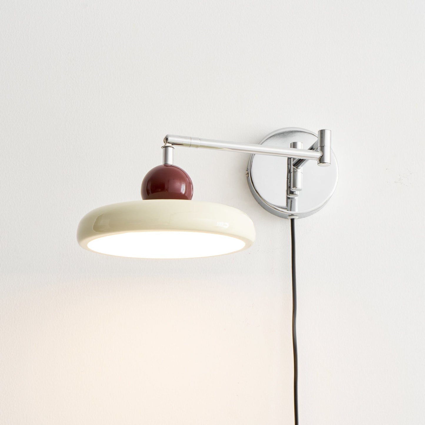 Zondrak | Geometric Round Platter Mounted Accent Wall Light