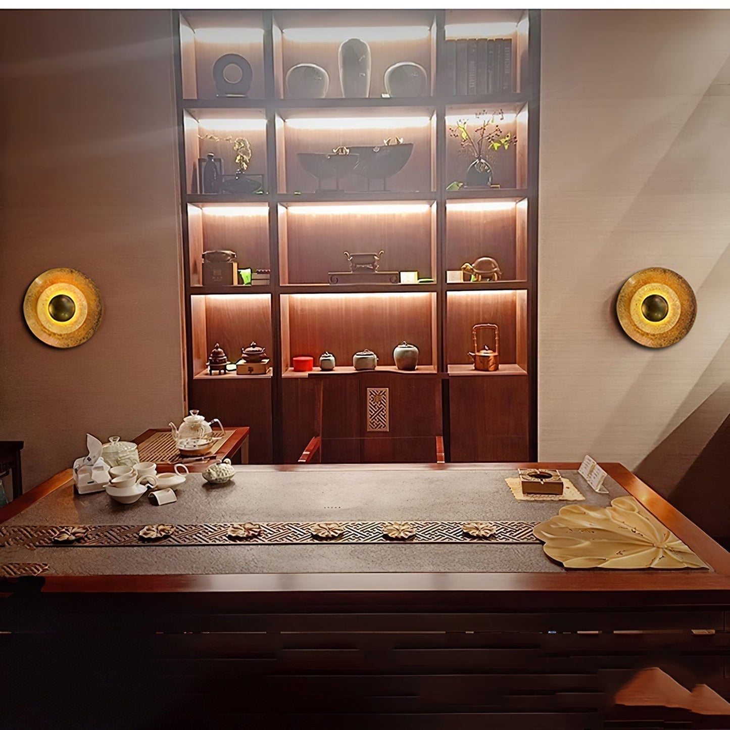 Aerish | Luxury Sculptural Leaf Gilded Vintage Wall Light