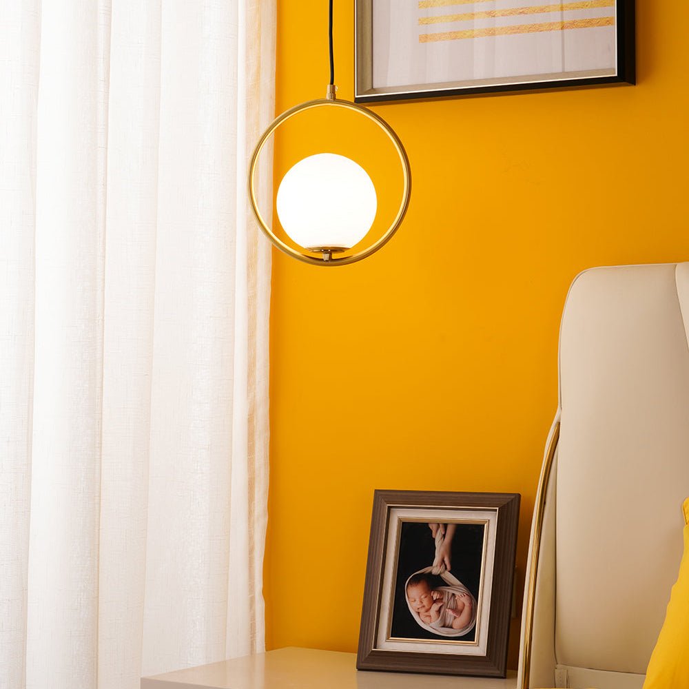 Belvadiro | Minimalist Spherical Glass Pendant Light