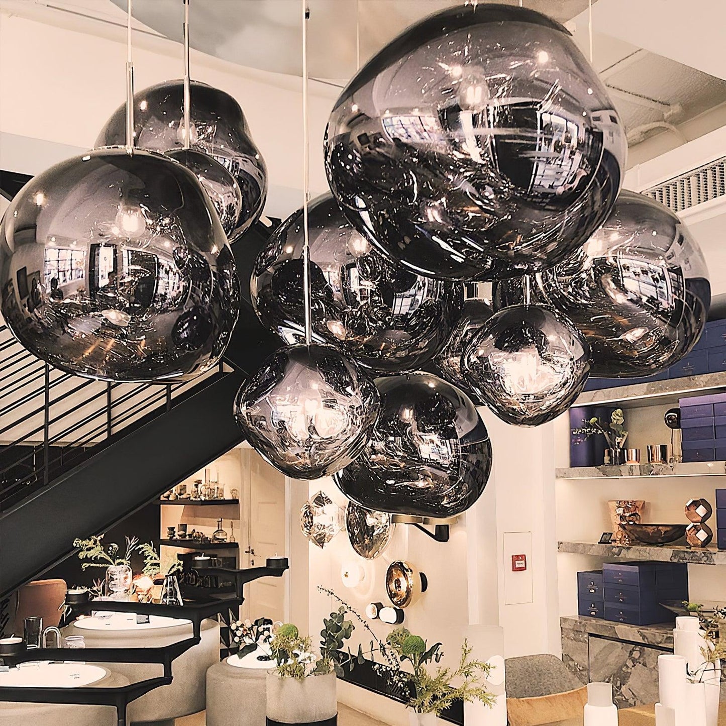 Kryntoch | Sculptural Fluidic Wave Ambient Drop Pendant Light