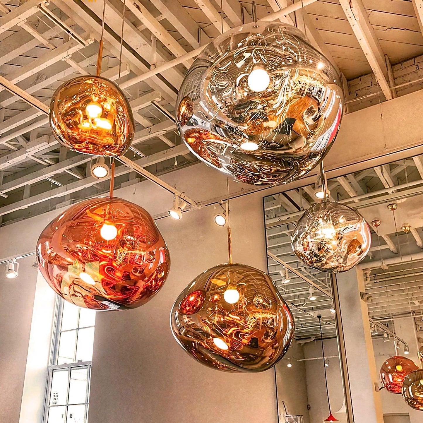 Kryntoch | Sculptural Fluidic Wave Ambient Drop Pendant Light