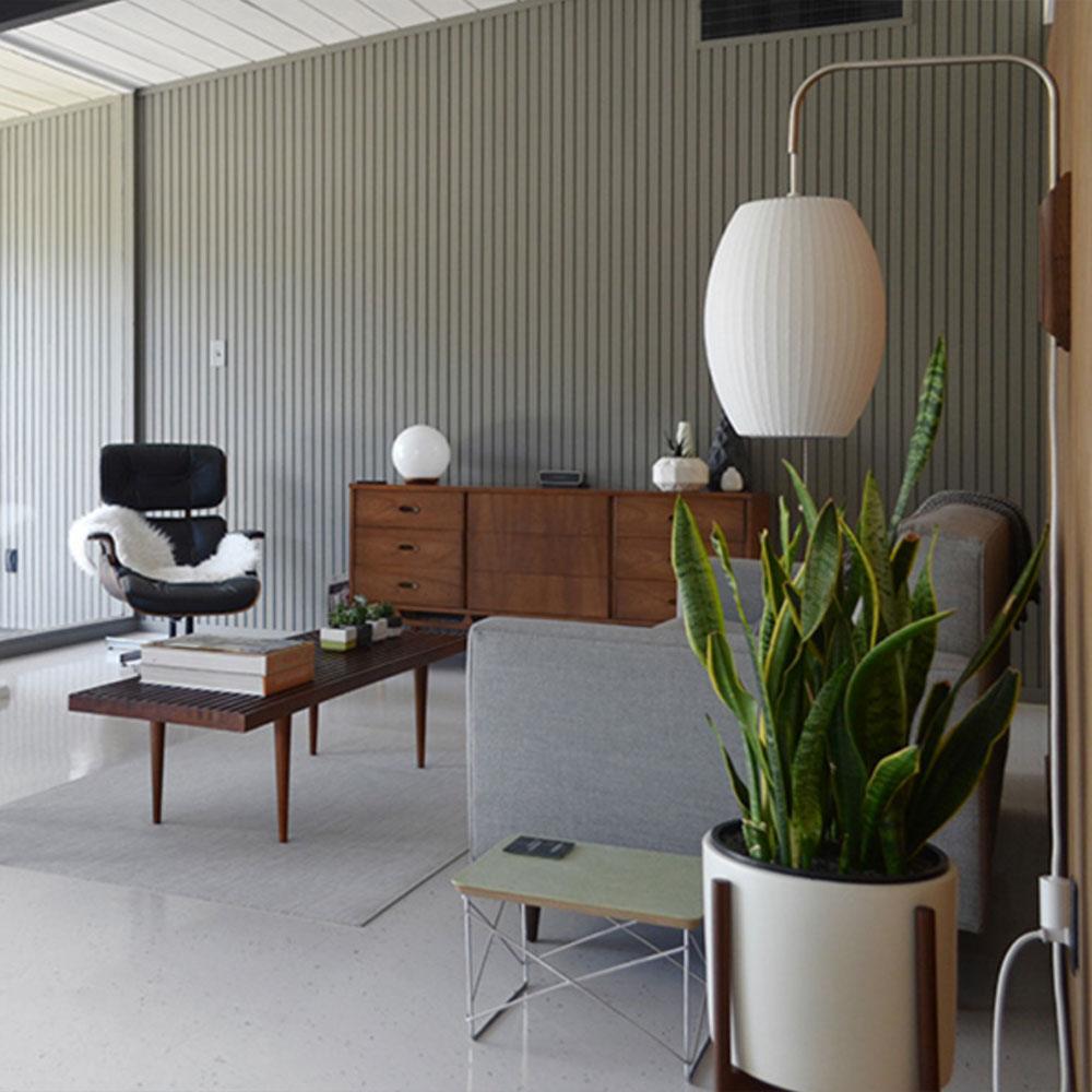 Kyntaroc | Retro Ribbed Silhouette Floating Globe Wall Light