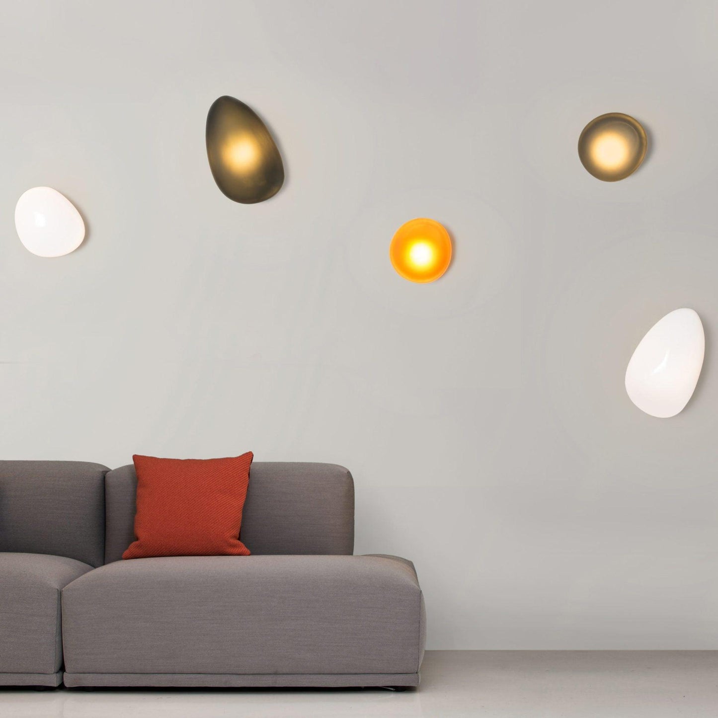 Caldrion | Hand Blown Glass Pebble Wall Light
