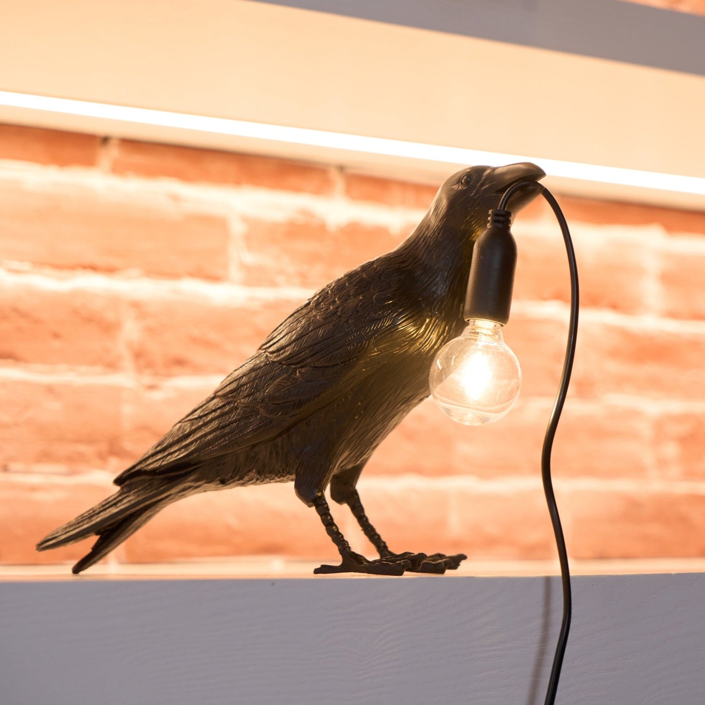 Bristhow | Gothic Sculptural Avian Raven Table Lamp